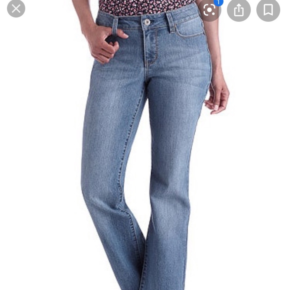 Lucky Brand Jeans.                         (114)